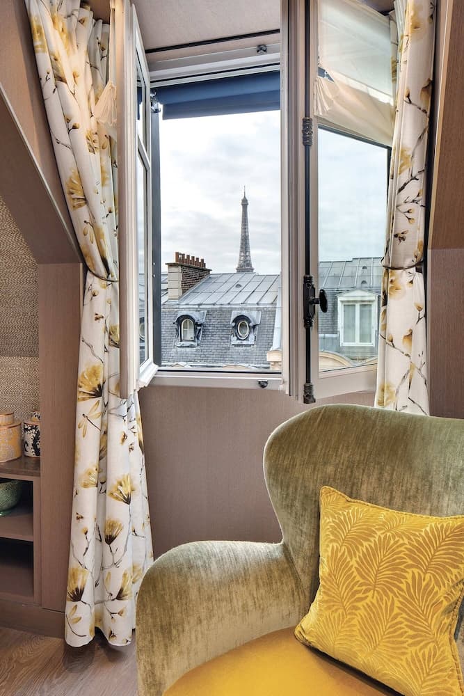 La Demeure Montaigne — 12