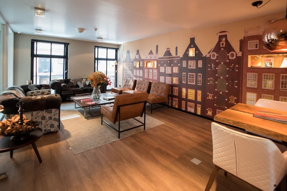 Hotel Cornelisz — 13