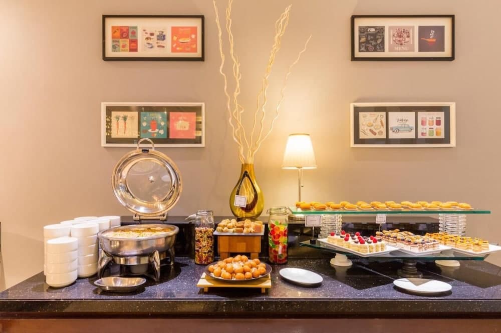 Novotel Deira Creekside Dubai — 20