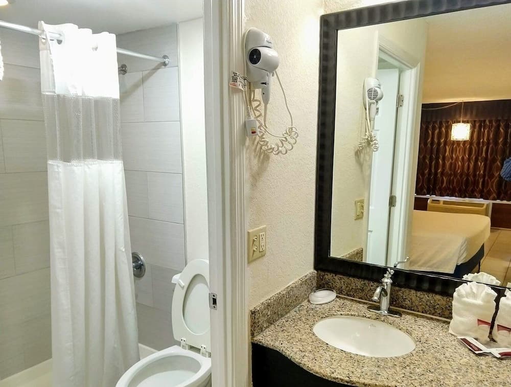 Red Carpet Inn Flughafen und Kreuzfahrthafen Hotel Fort Lauderdale — 25