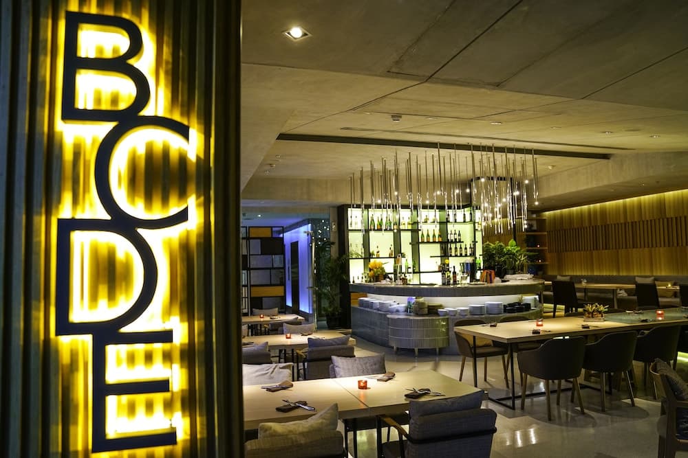 LiT BANGKOK Hotel — 26