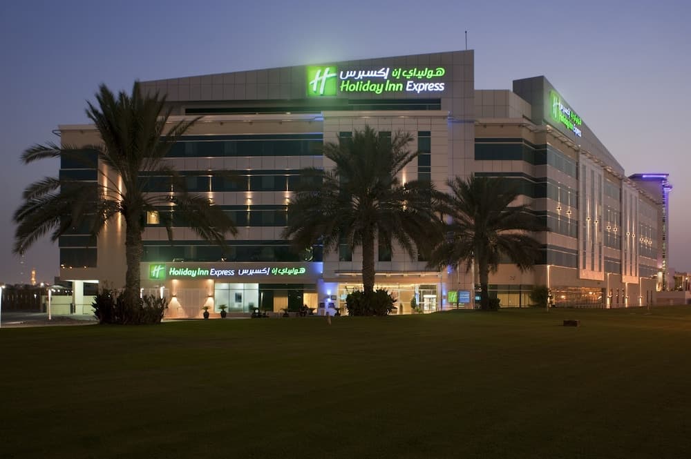 Holiday Inn Express Dubai Airport, un hotel IHG — 1