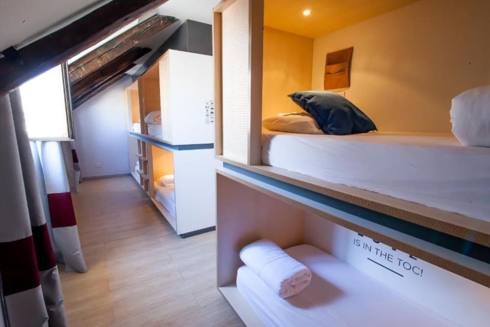 TOC Hostel and Suites Madrid — 22