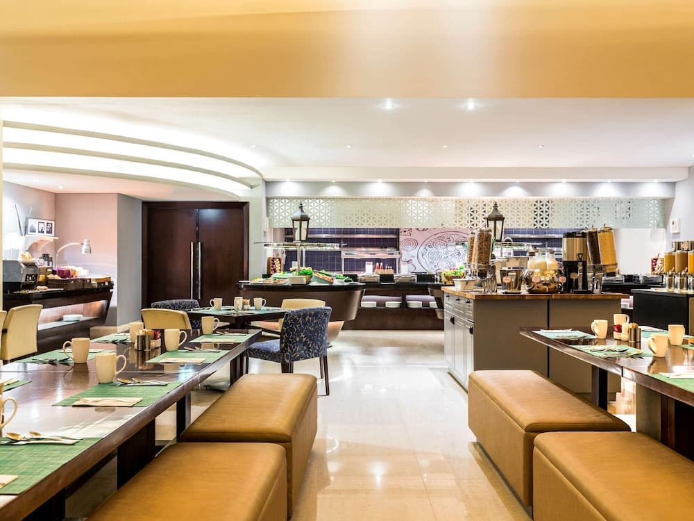 Novotel Deira Creekside Dubai — 28