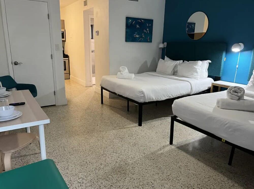 Broadway Suites Downtown by RocketStay — 10