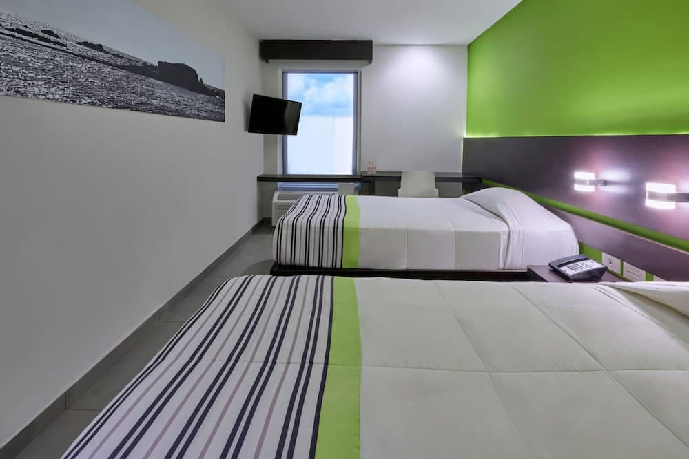 City Express Junior by Marriott Cancun — 4