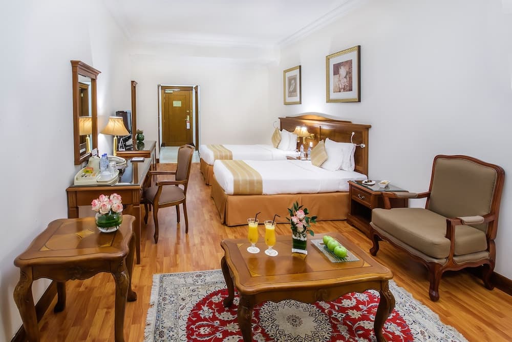 Grand Excelsior Hotel Bur Dubai — 27