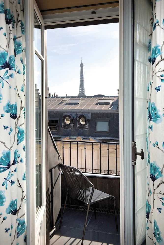 La Demeure Montaigne — 11