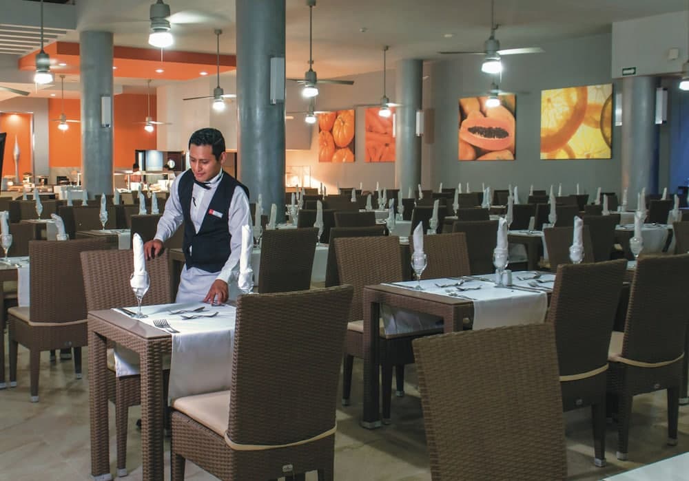 Hotel Riu Lupita - All Inclusive — 11