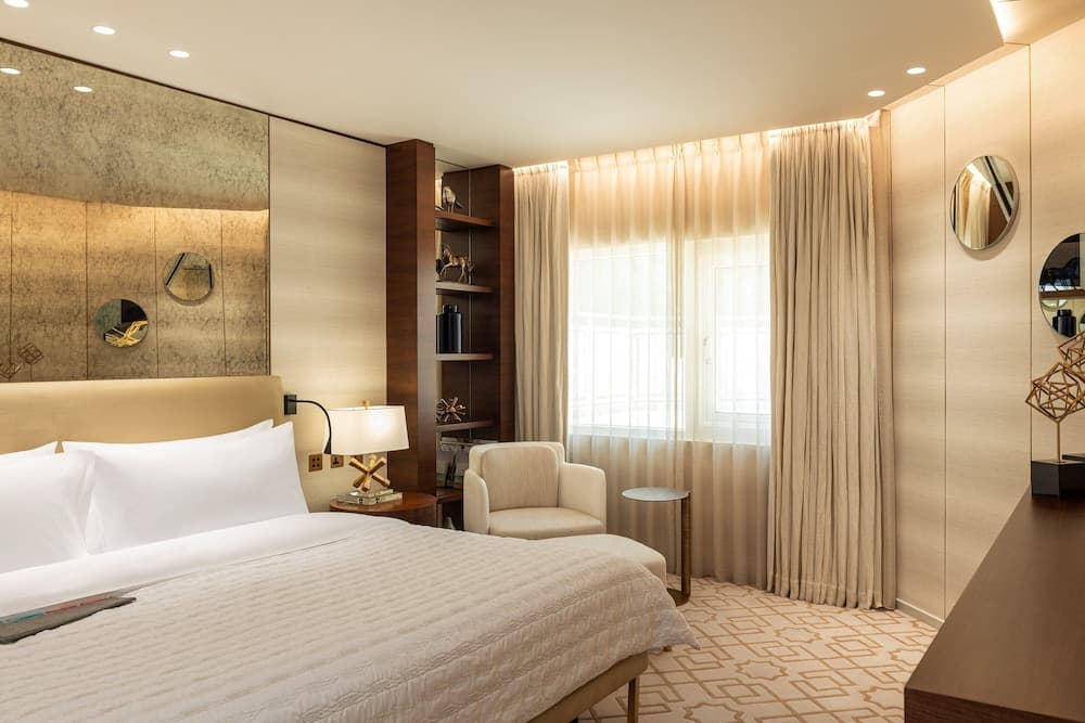 Le Meridien Dubai Hotel & Conference Centre — 26