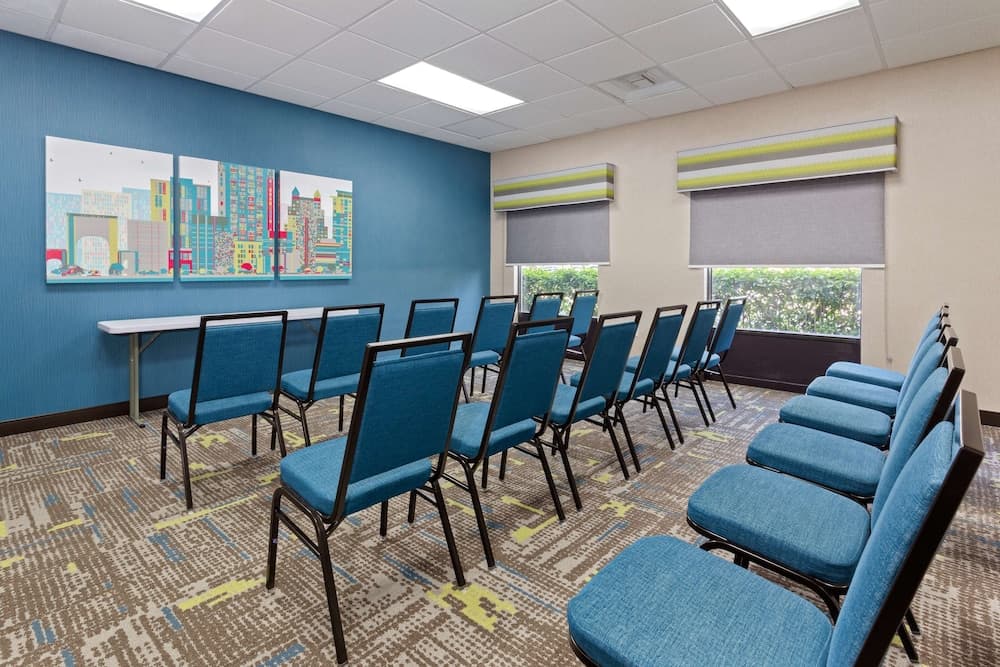 Hampton Inn & Suites Orlando Intl Dr N — 29