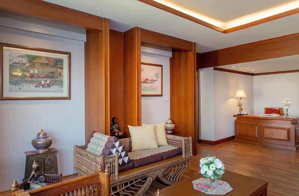 Ramada Plaza by Wyndham Bangkok Menam Fiume — 29