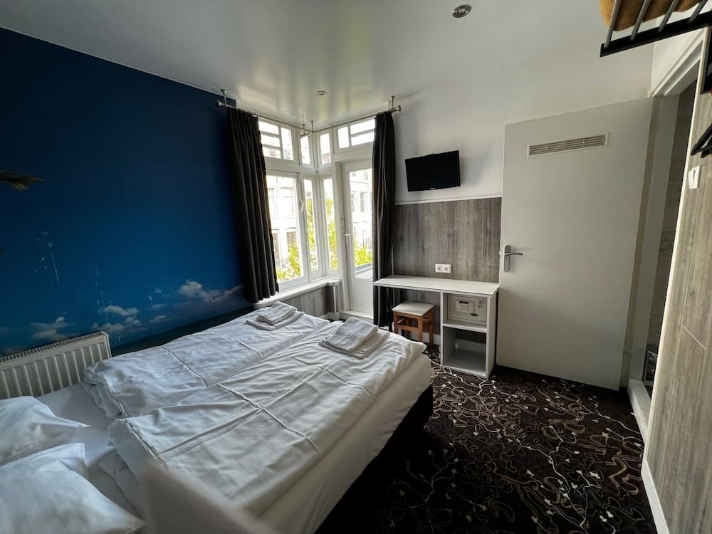Hotel Trianon — 6