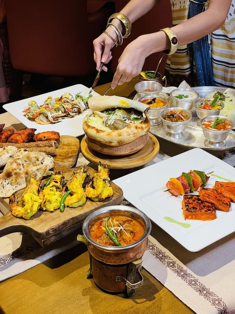 Mövenpick Hotel & Apartments Bur Dubai — 26