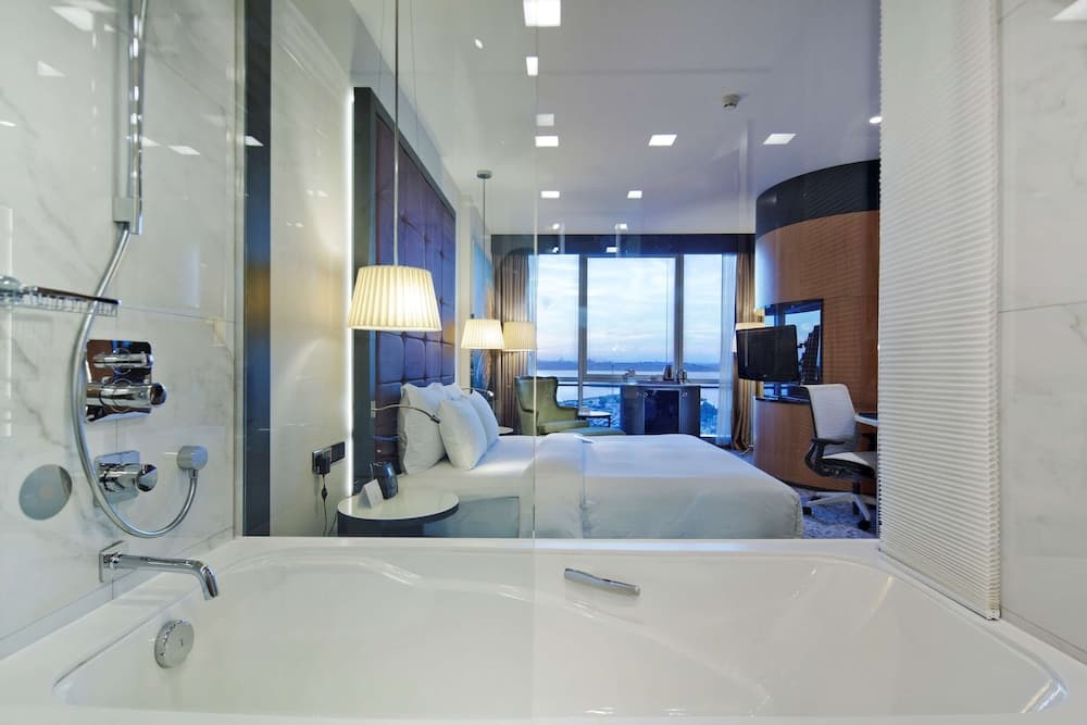 Doubletree by Hilton Istanbul Moda — 12