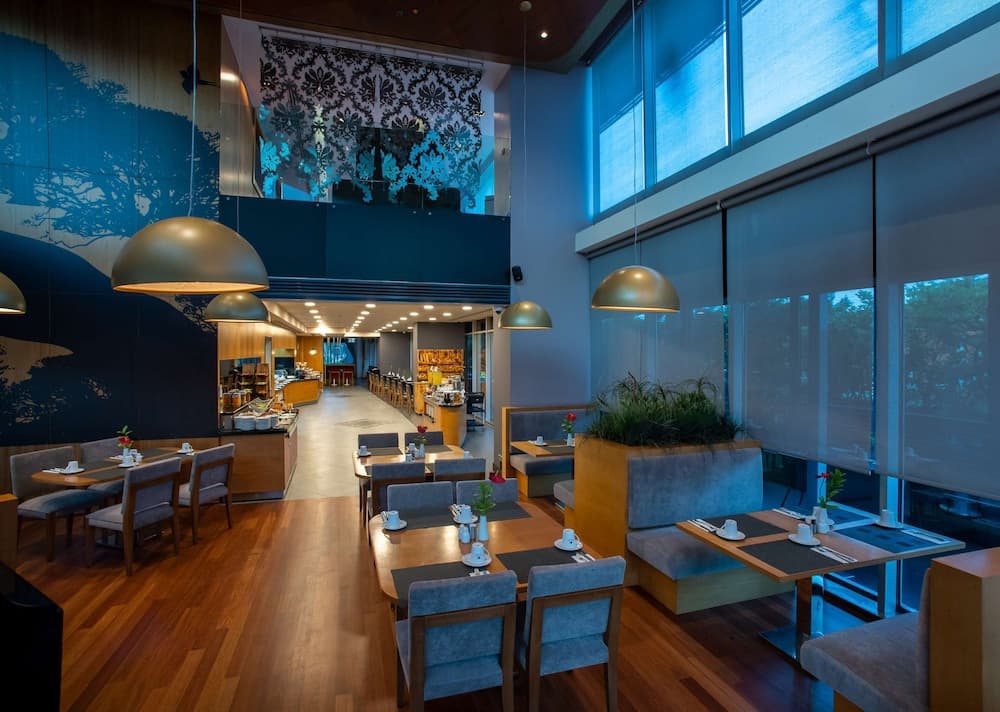 Doubletree by Hilton Istanbul Moda — 16