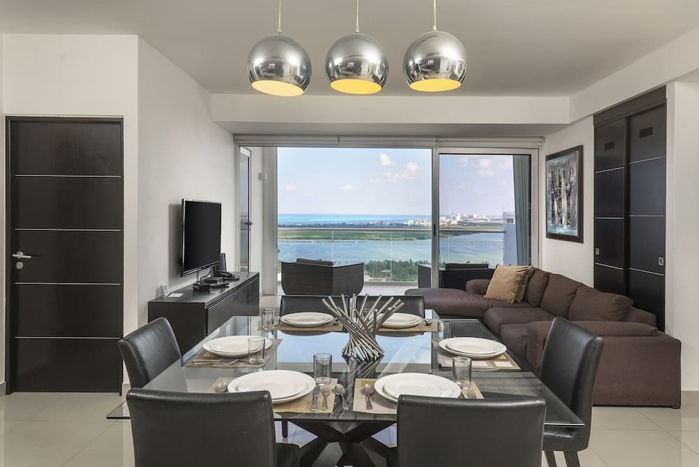 Suites Malecon Cancun — 12