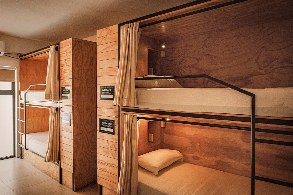 Nomaden Hotel, Hostel & Dachpool — 16