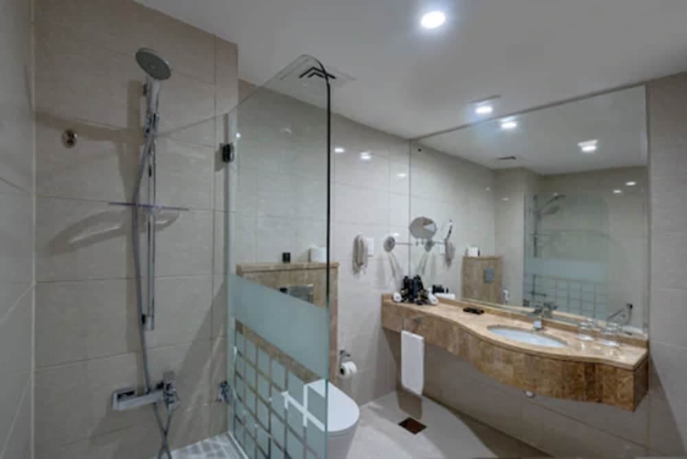 Hotel Vintage Grand — 13