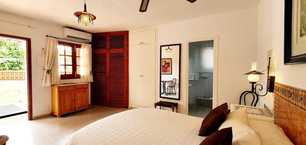 Granada Apartments Ibiza — 16