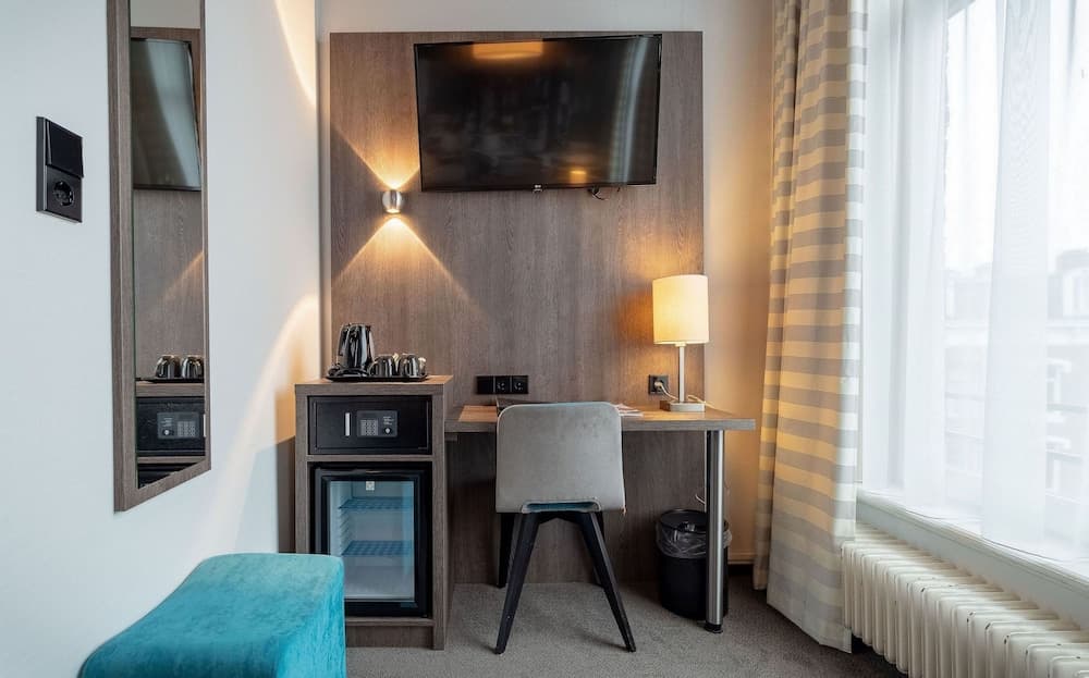 Hotel Cornelisz — 28