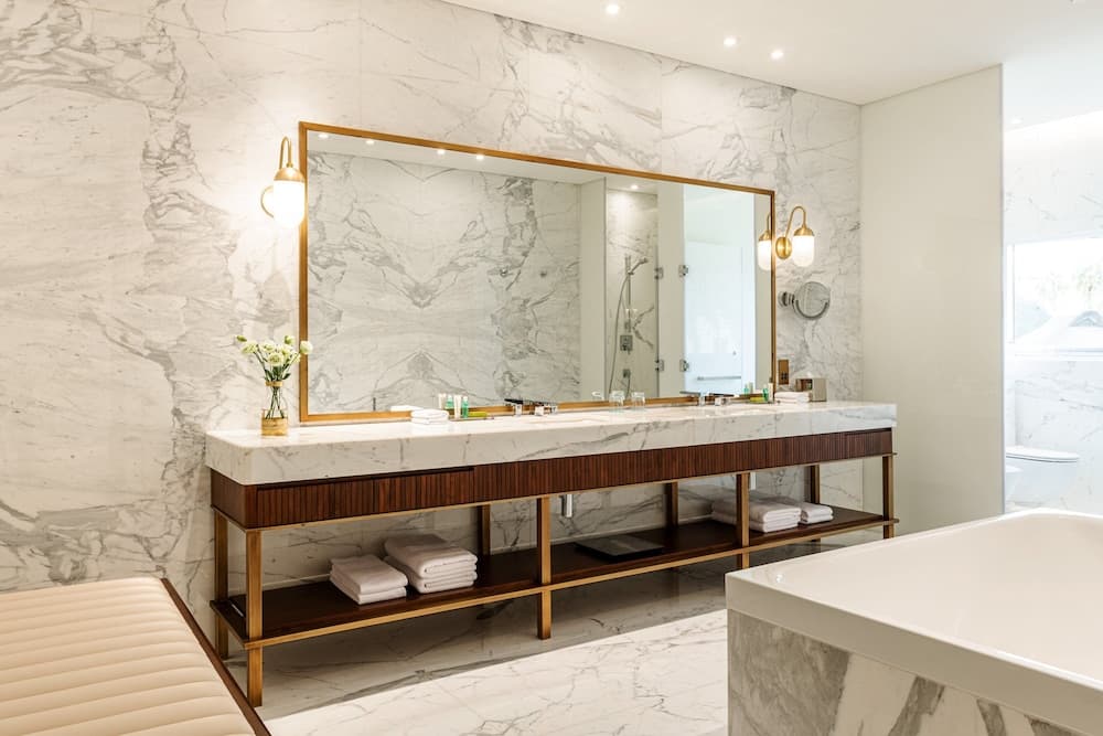 Le Meridien Dubai Hotel & Conference Centre — 21
