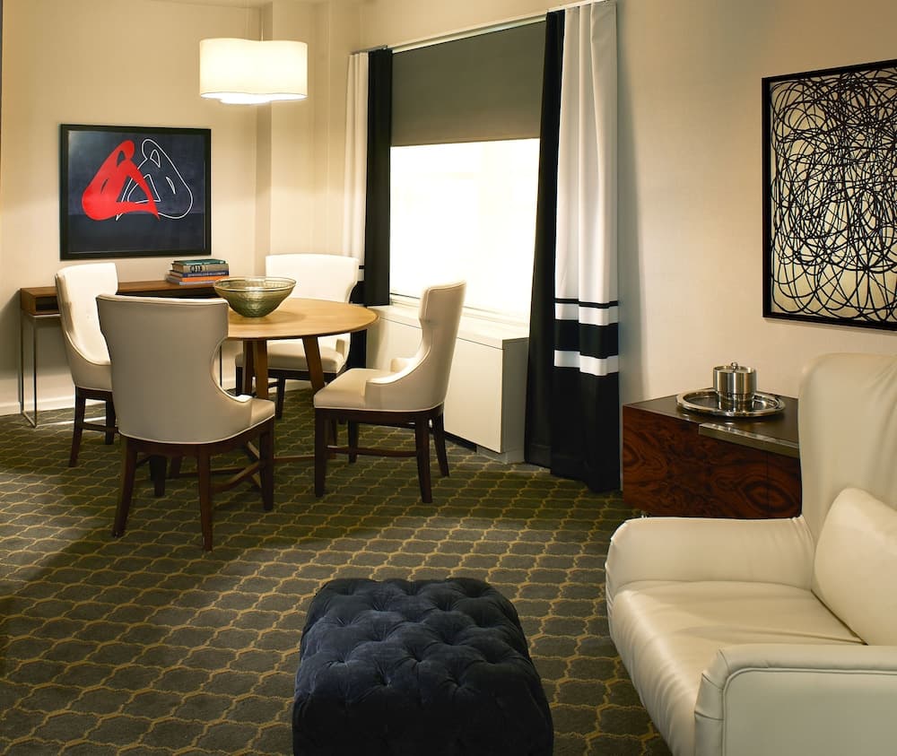 The Fifty Hotel Sonesta New York — 25