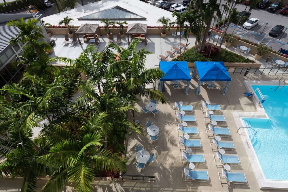 Sonesta Miami Airport — 23