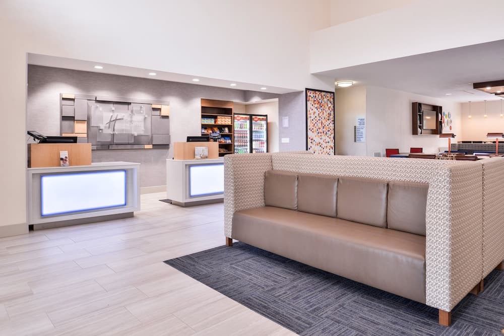 Holiday Inn Express Tampa N I-75 - University Area by IHG — 27