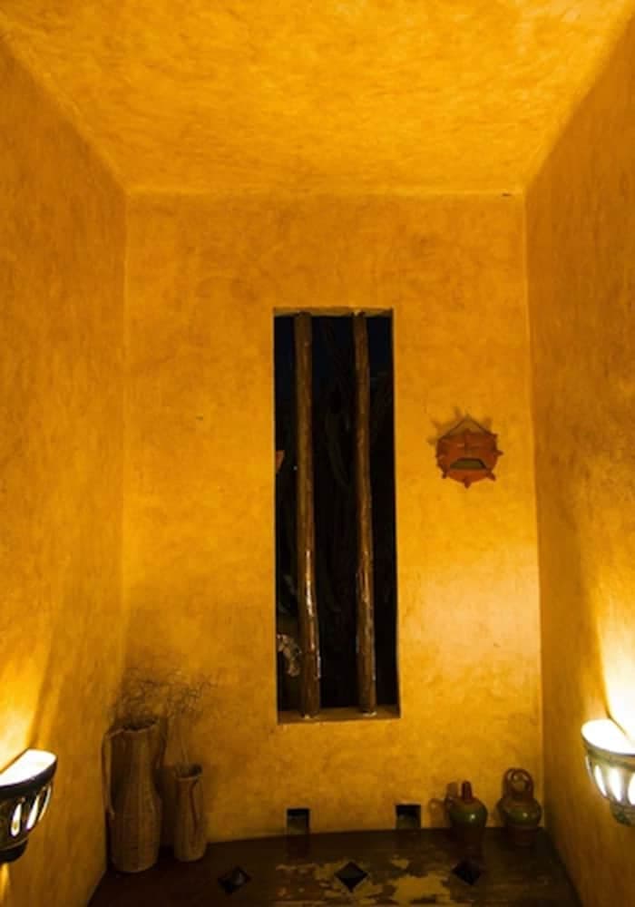 Hotel Barrio Latino — 12