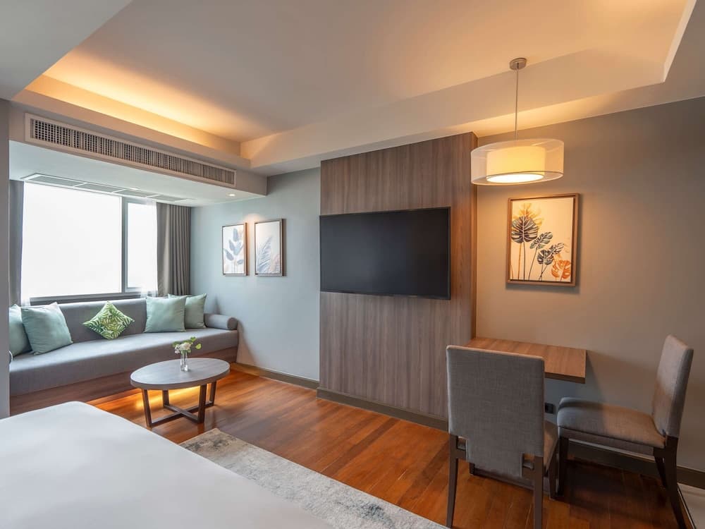Novotel Living Bangkok Sukhumvit Legacy — 10