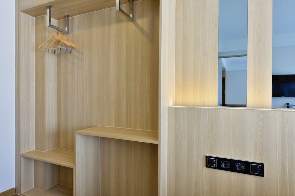 Grand BS Airport Hotel Suvarnabhumi — 14