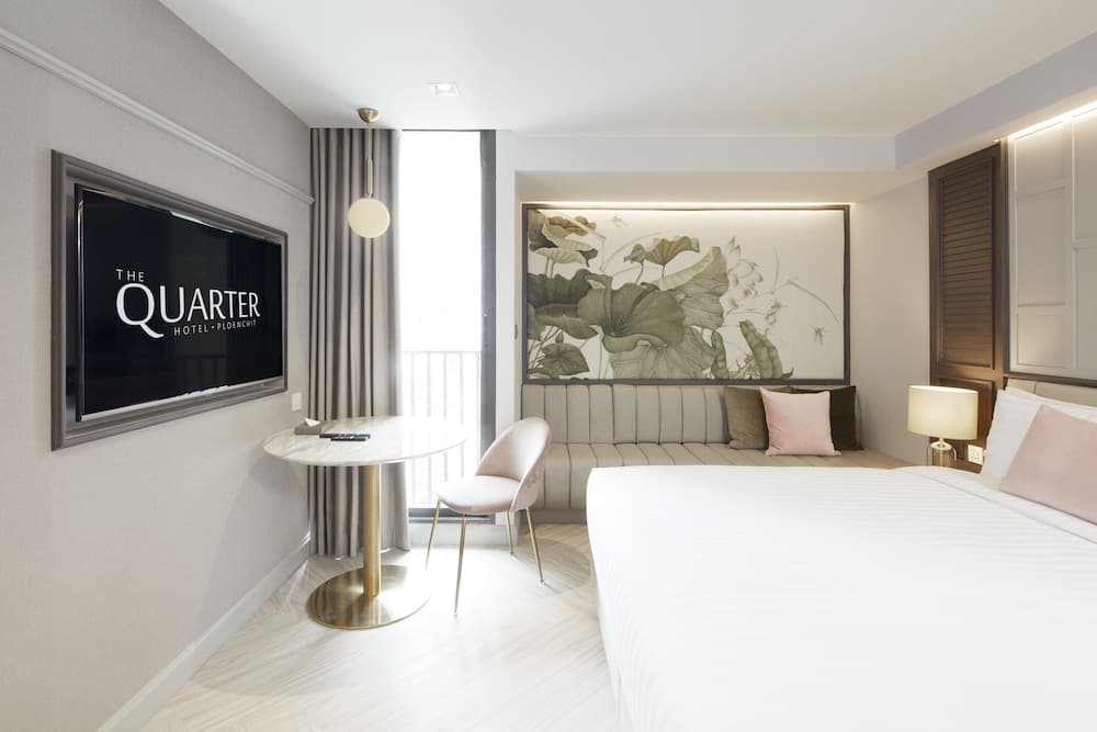 The Quarter Ploenchit by UHG — 17