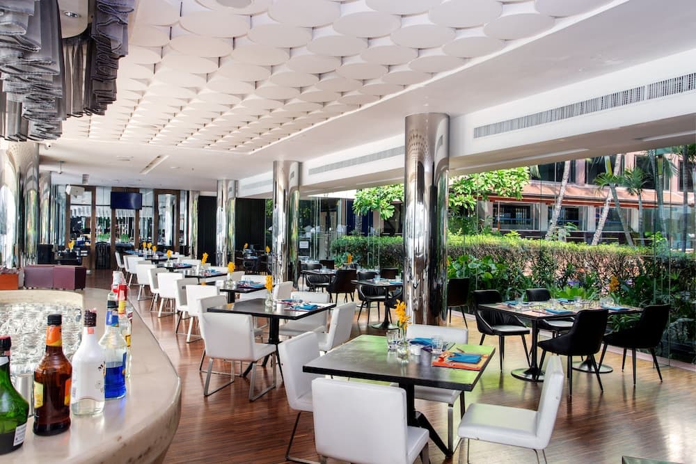 Ramada Plaza by Wyndham Bangkok Menam Riverside — 20