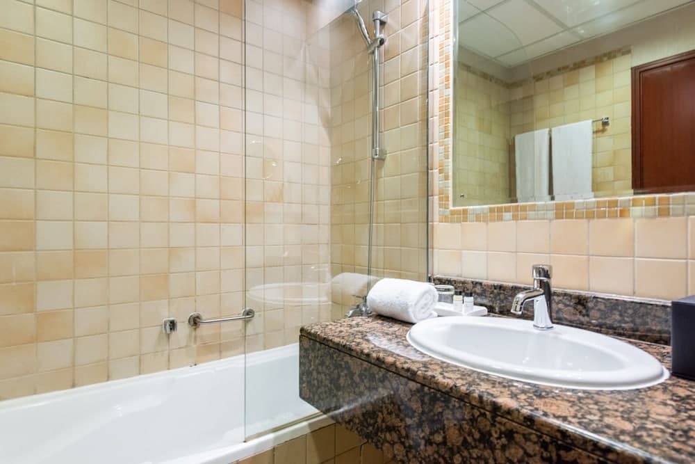 Suha JBR Hotel Apartments — 23