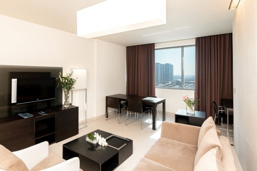 Radisson Blu Residence, Dubai Marina — 2