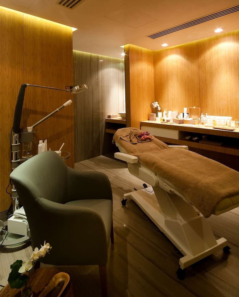 Doubletree by Hilton Istanbul Moda — 7