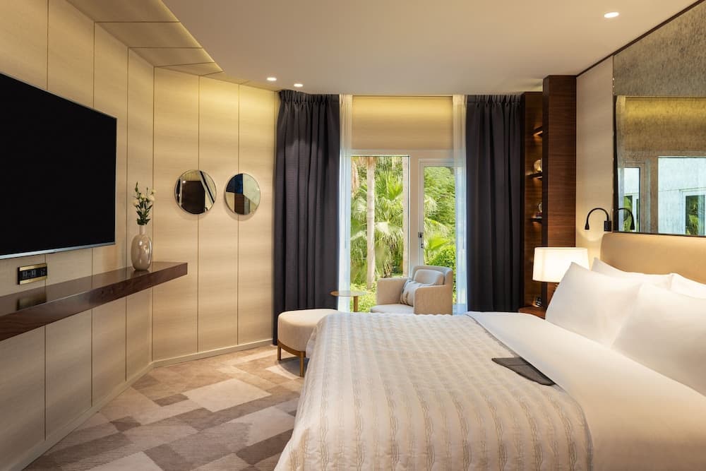 Le Meridien Dubai Hotel & Conference Centre — 11