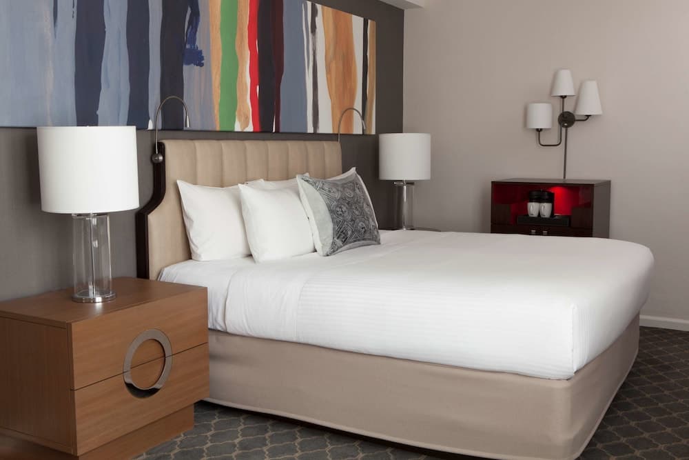 The Fifty Hotel Sonesta New York — 7