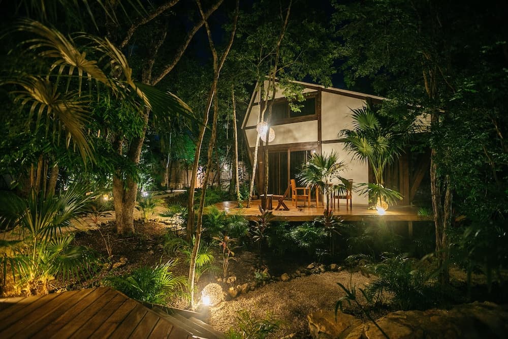 Nahouse Jungle Lodges — 1