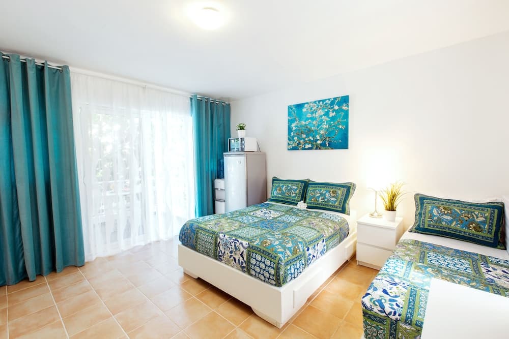 Hotel Tropicana Suiten Deluxe Beach Club & Pool — 21