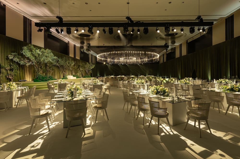 Le Meridien Dubai Hotel & Conference Centre — 6